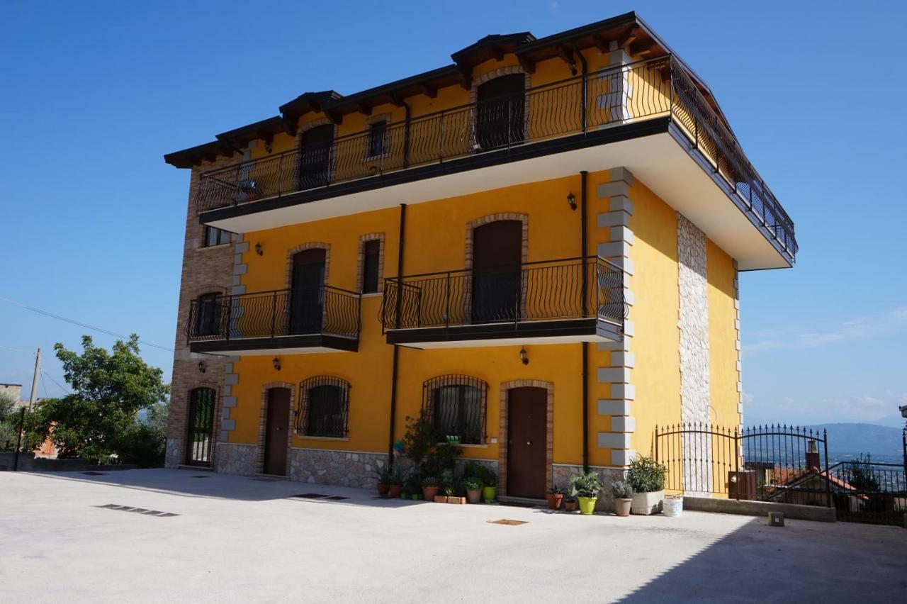 A Casa Di Laura B&B Apartments Campagna Exterior foto
